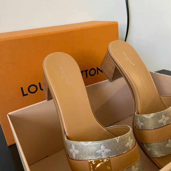 Louis Vuitton Lock It Mule - Picture 4 of 5